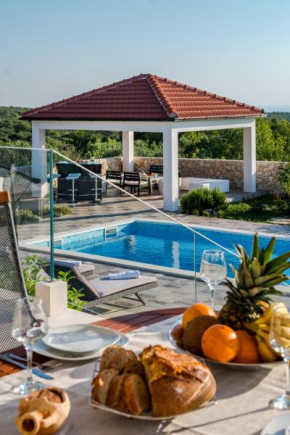 Гостиница Villa Daly  Примоштен
